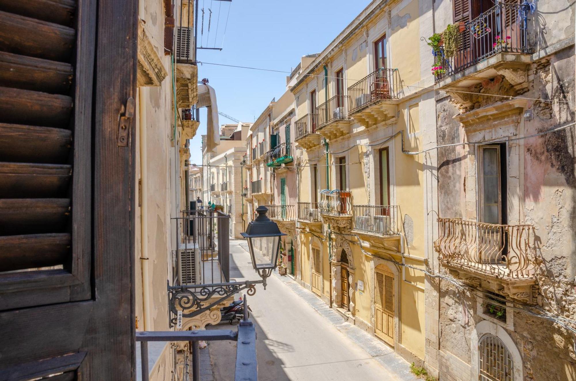 Triscele -